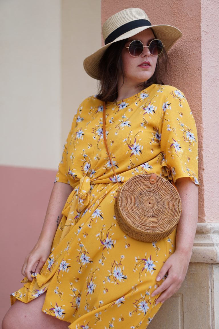 Anna Curve yellow wrap dress straw hat 038 round sunglasses file name